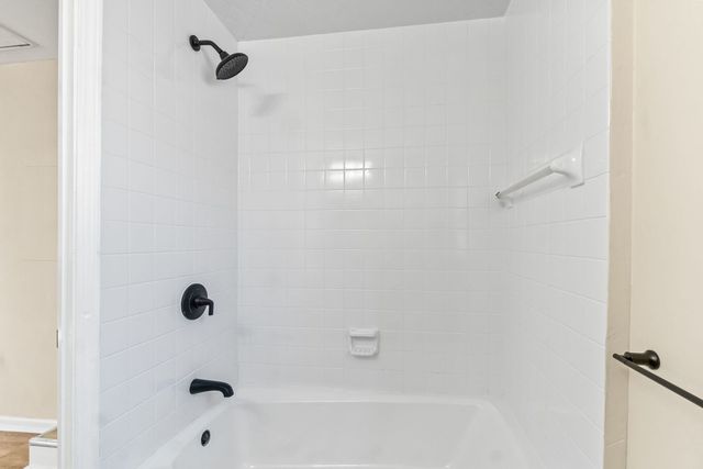 7730 Virginia Court, Willowbrook, IL 60527