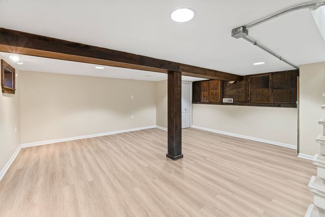 7730 Virginia Court, Willowbrook, IL 60527