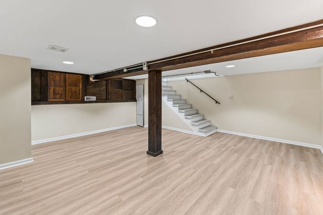 7730 Virginia Court, Willowbrook, IL 60527