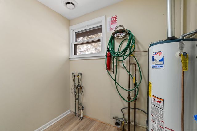 7730 Virginia Court, Willowbrook, IL 60527