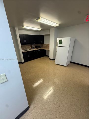 262 Miracle Mile, Coral Gables, FL 33134