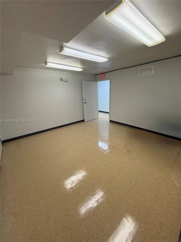 262 Miracle Mile, Coral Gables, FL 33134