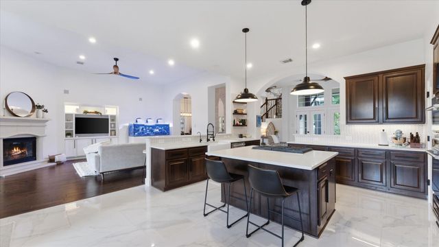 2 Winsome Path Circle, Spring, TX 77382