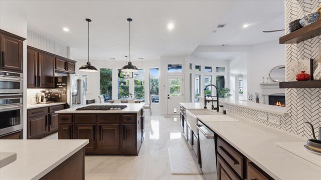 2 Winsome Path Circle, Spring, TX 77382