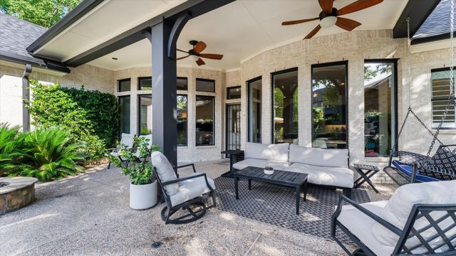2 Winsome Path Circle, Spring, TX 77382