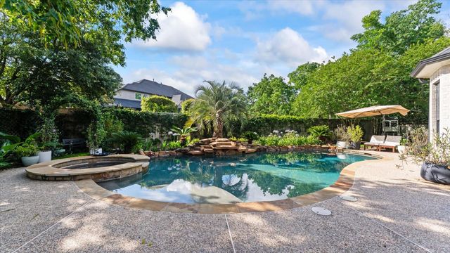 2 Winsome Path Circle, Spring, TX 77382