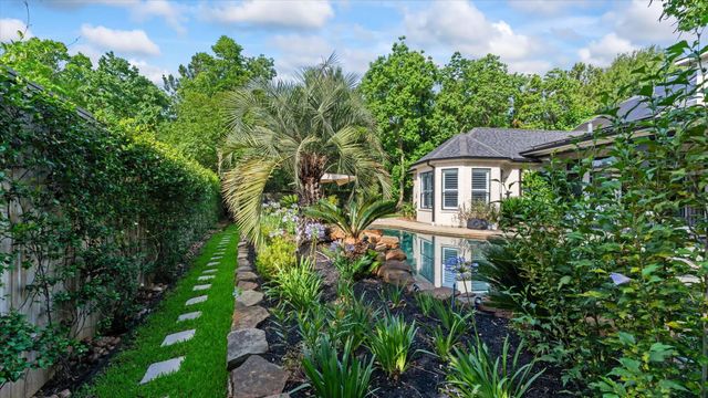 2 Winsome Path Circle, Spring, TX 77382