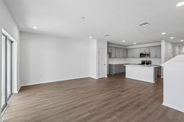 34563 TURPINS AVENUE, Zephyrhills, FL 33541