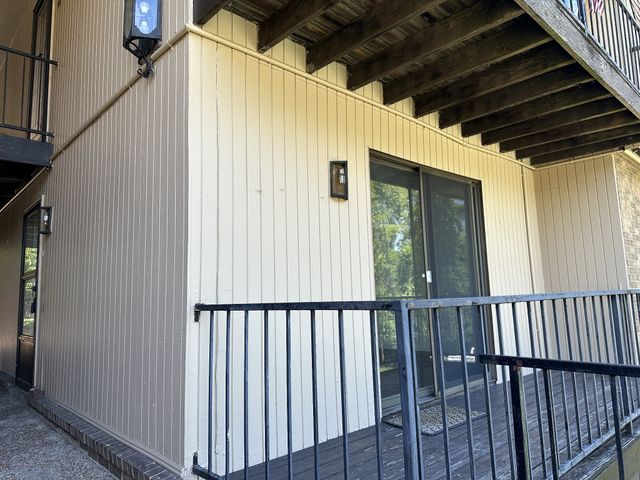 420 Walton Ln Apt I41, Madison, TN 37115