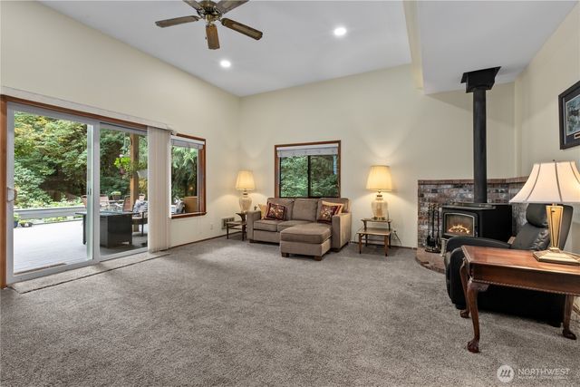 31625 NE 106th Street, Carnation, WA 98014