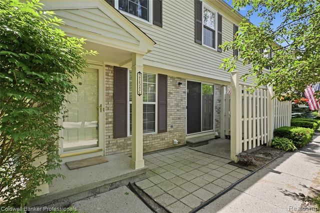 2158 Hidden Meadows Drive C, Walled Lake, MI 48390