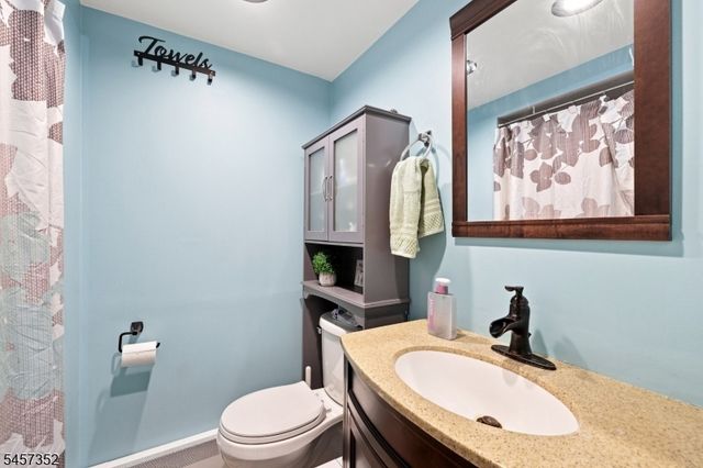 33 Cooke Rd, Blairstown Twp., NJ 07825