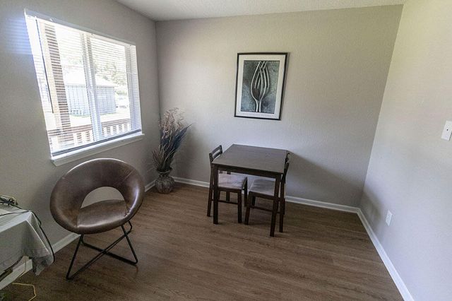 105 N GARTH AVE 41, Columbia, MO 65203