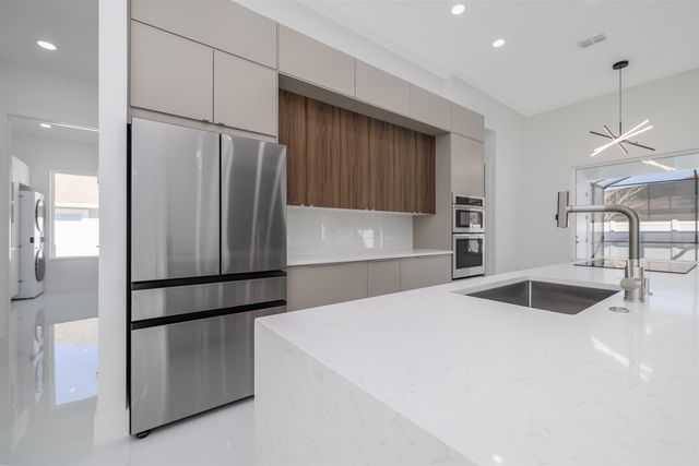 13 Edith Ln, Palm Coast, FL 32164