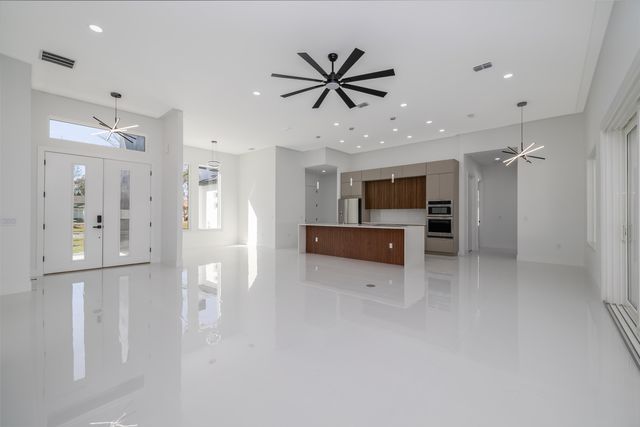 13 Edith Ln, Palm Coast, FL 32164