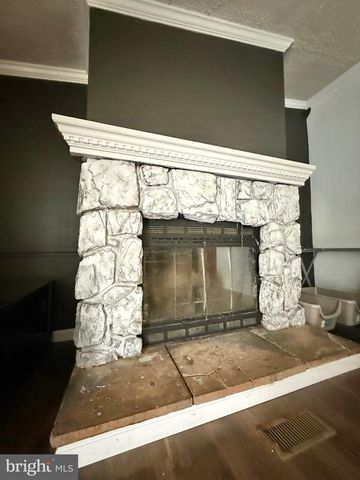 354 BLUE ROCKS RD, Lenhartsville, PA 19534