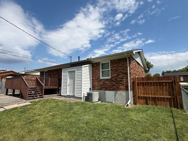 17 Holiday Road, Winchester, KY 40391