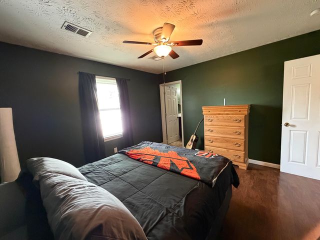 17 Holiday Road, Winchester, KY 40391