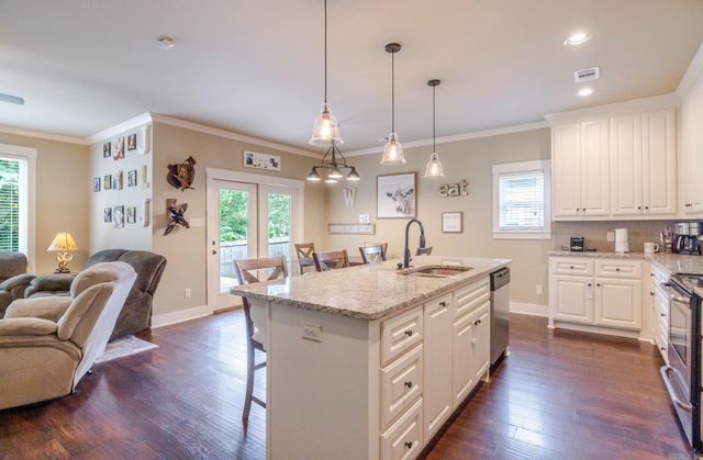 3171 Haley Ct, Benton, AR 72019