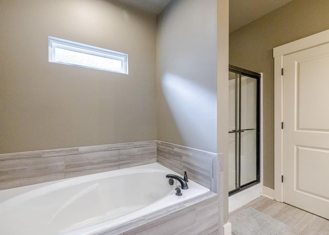 3171 Haley Ct, Benton, AR 72019