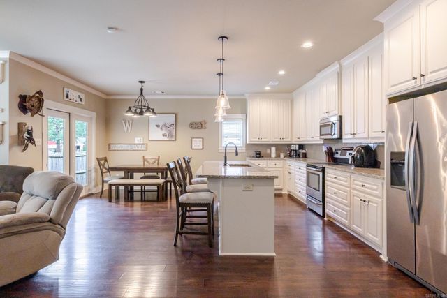 3171 Haley Ct, Benton, AR 72019