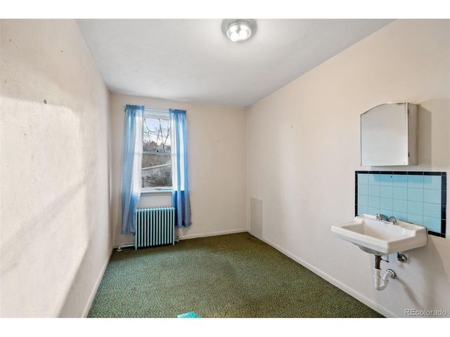 303 S 3rd St, Sterling, CO 80751