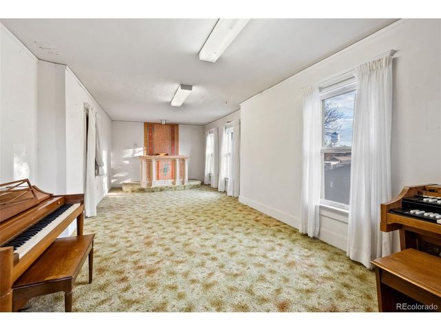 303 S 3rd St, Sterling, CO 80751