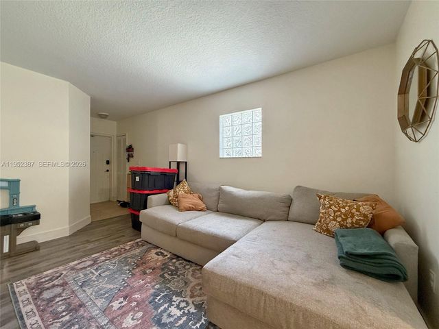 22901 SW 88th Pl 101, Cutler Bay, FL 33190