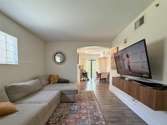 22901 SW 88th Pl 101, Cutler Bay, FL 33190