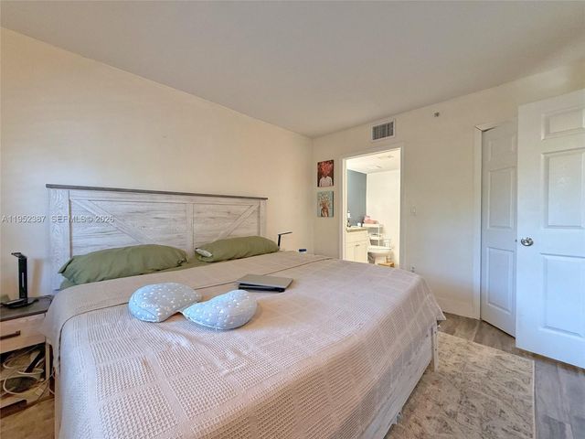 22901 SW 88th Pl 101, Cutler Bay, FL 33190