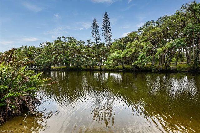 2979 Heritage Pines DR, Fort Myers, FL 33905