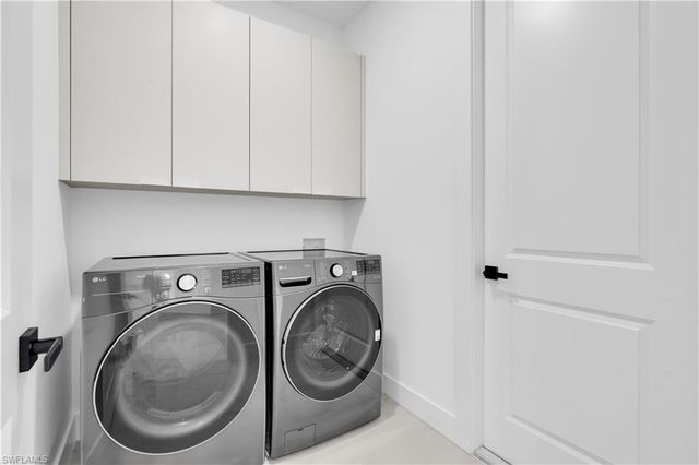 1018 Calvin AVE, Lehigh Acres, FL 33972