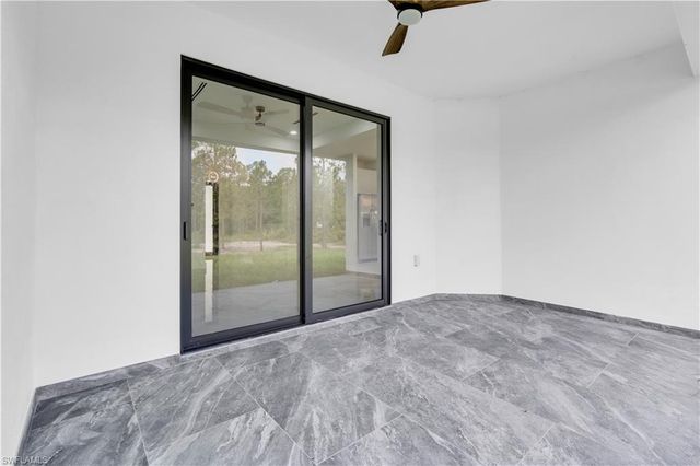 1018 Calvin AVE, Lehigh Acres, FL 33972