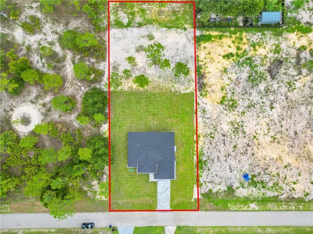 1018 Calvin AVE, Lehigh Acres, FL 33972