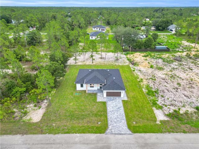 1018 Calvin AVE, Lehigh Acres, FL 33972