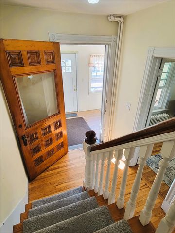 676 Thames Street, Newport, RI 02840