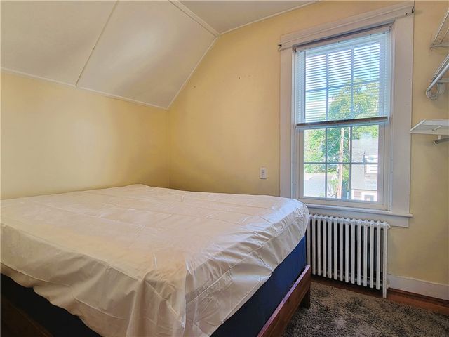 676 Thames Street, Newport, RI 02840