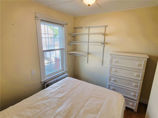 676 Thames Street, Newport, RI 02840
