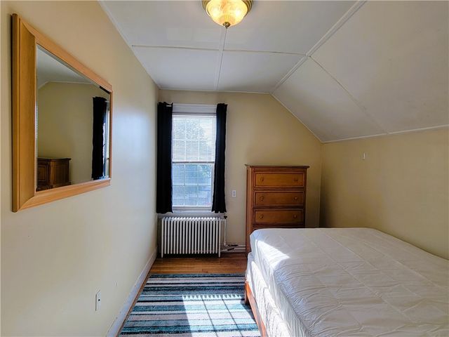 676 Thames Street, Newport, RI 02840