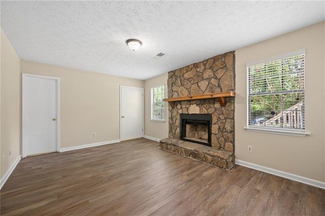 4390 Valley Brook Lane, College Park, GA 30349