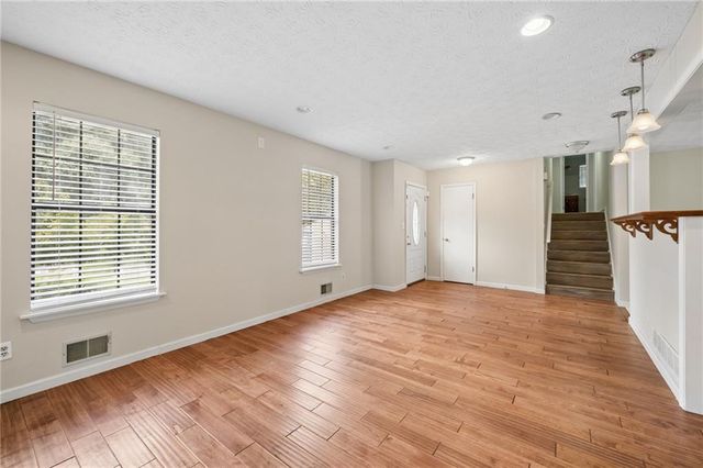 4390 Valley Brook Lane, College Park, GA 30349