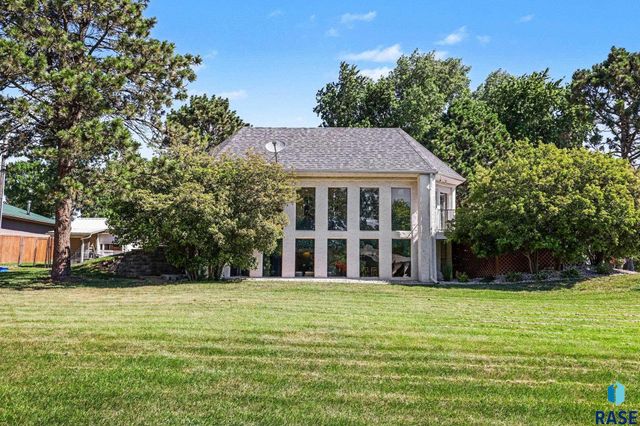 3913 N Longview Ave Avenue, Sioux Falls, SD 57107