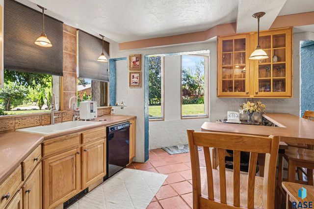 3913 N Longview Ave Avenue, Sioux Falls, SD 57107