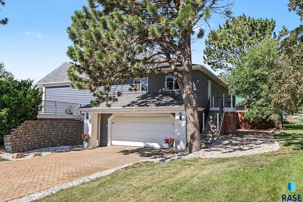 3913 N Longview Ave Avenue, Sioux Falls, SD 57107