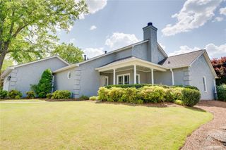 35 Ashleigh Terrace NE, Marietta, GA 30062