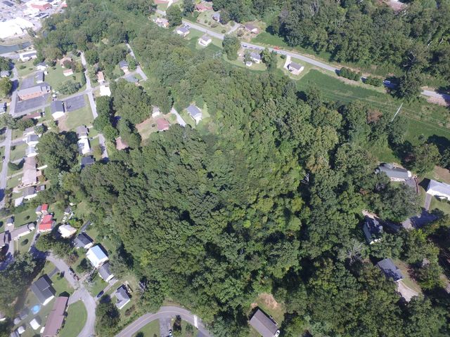 708 Bronson Street, Rossville, GA 30741