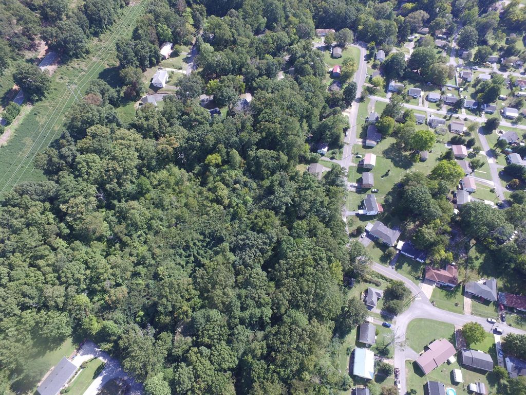 708 Bronson Street, Rossville, GA 30741