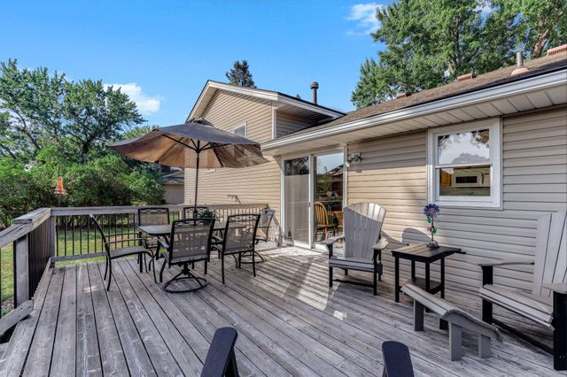 8419 Ivywood Avenue S, Cottage Grove, MN 55016
