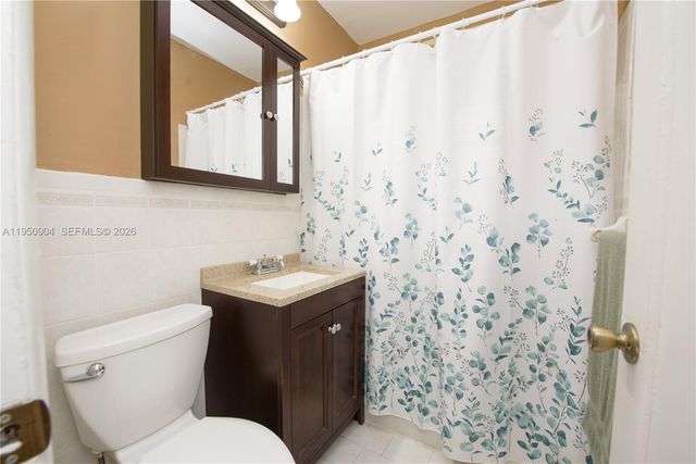 5431 W 2nd Ave, Hialeah, FL 33012