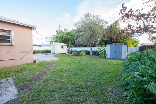 5431 W 2nd Ave, Hialeah, FL 33012